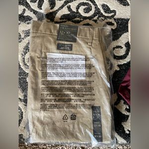 Men’s Banana Republic Khaki’s